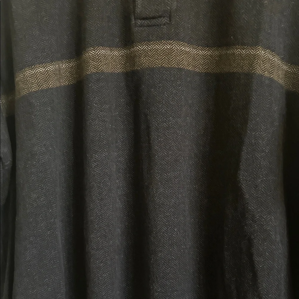 Izod stylish crewneck